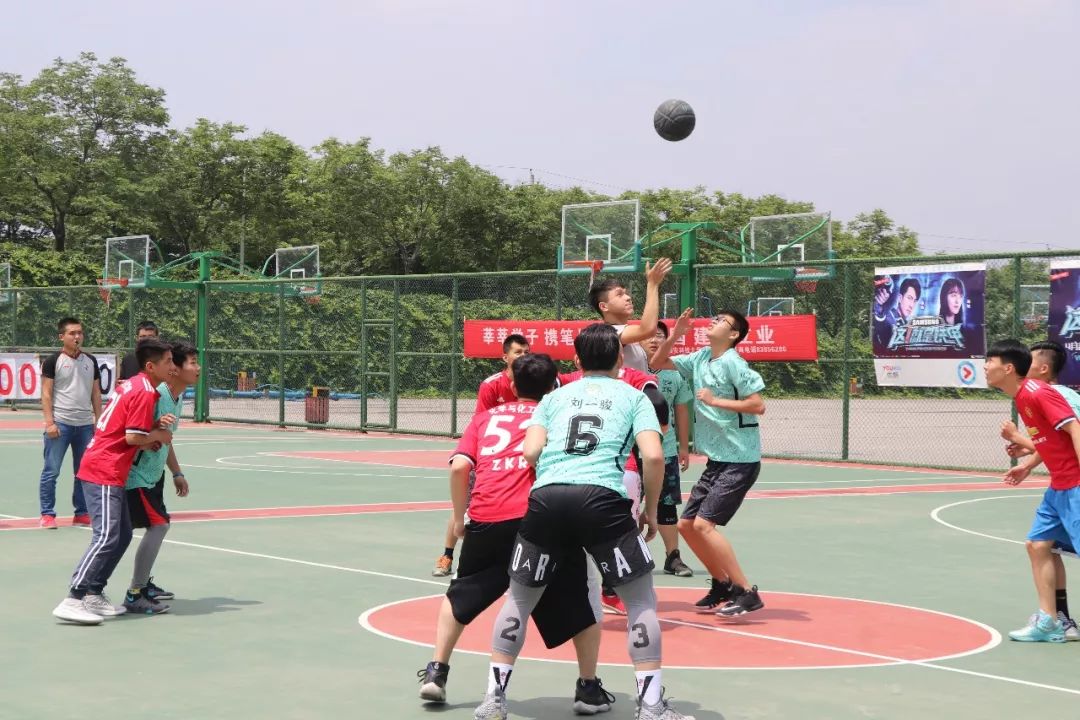 篮球防守拦球规则是什么_篮球防守的规则是什么_篮球防守规矩