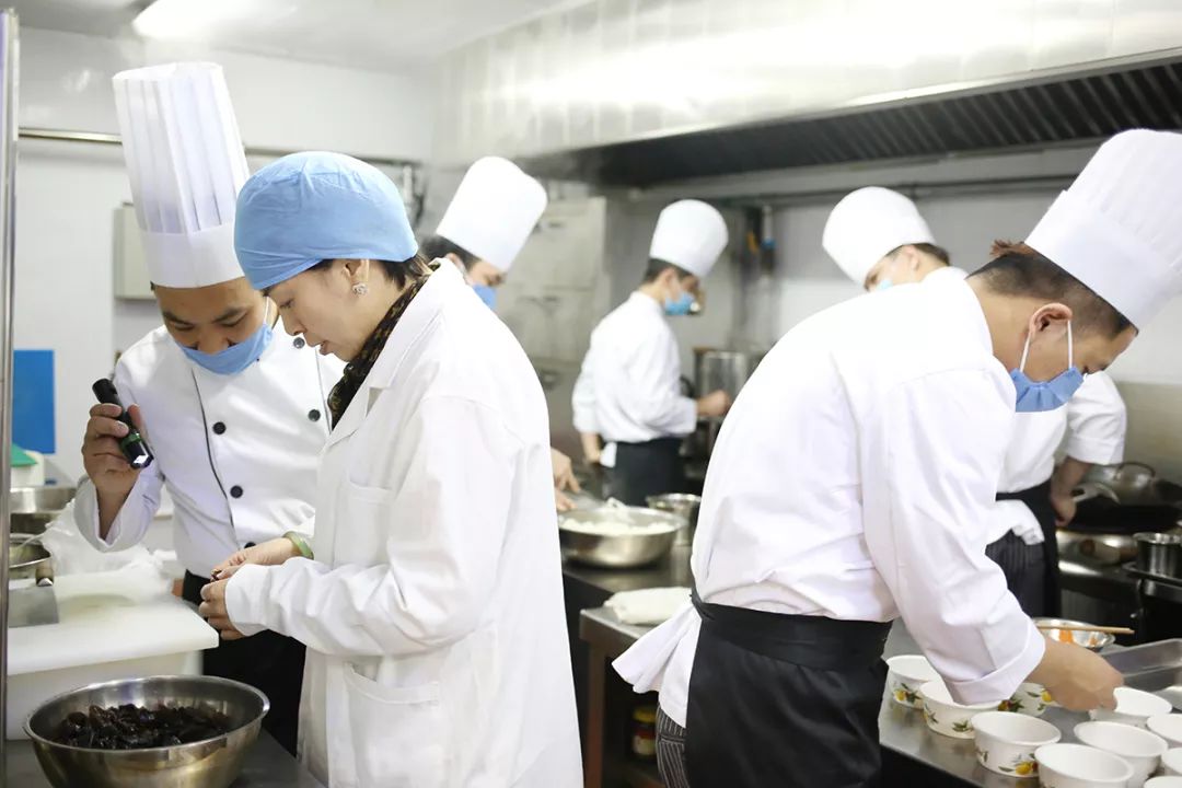 营养师详解月子营养餐_月子营养餐图片_营养健康的月子餐