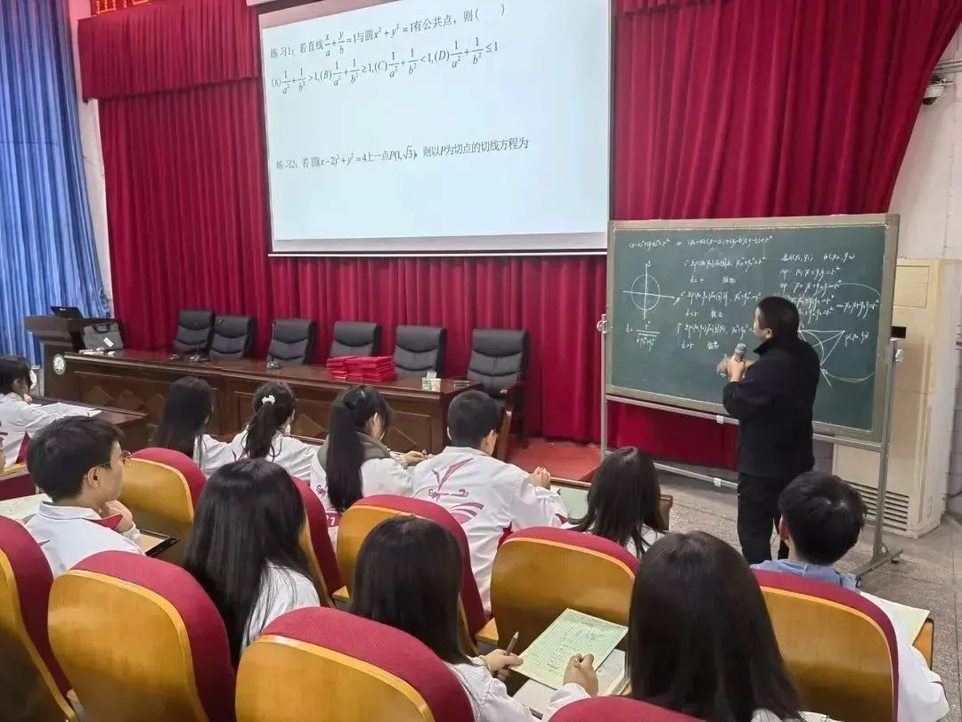 学校篮球比赛名单_民安小学篮球比赛_华蓥小学篮球比赛冠军名单