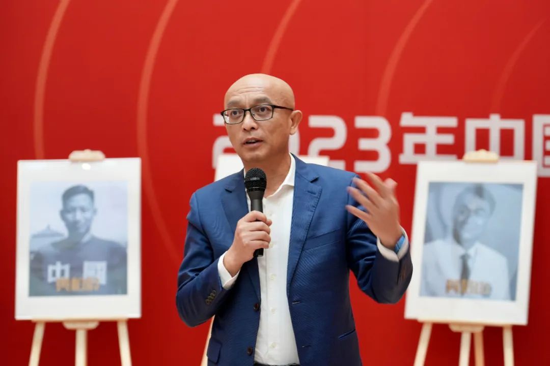 篮球历史球员_中国历史篮球队名单_中国历史篮球明星
