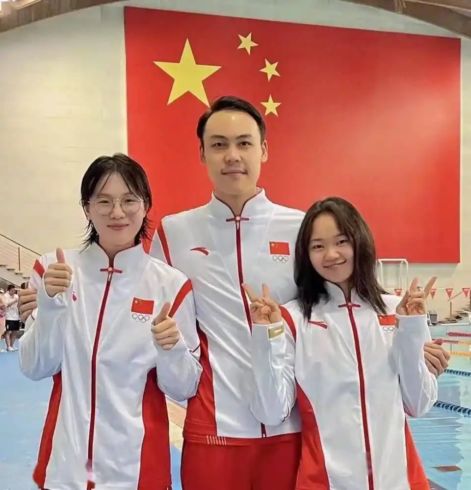 游泳冠军汤慕涵_游泳运动员汤慕涵简介_中国游泳队汤幕涵
