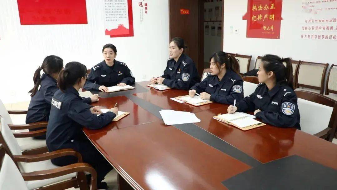 天津击剑队女子花剑队元老_天津女子击剑世界冠军_天津击剑冠军是特警吗女子