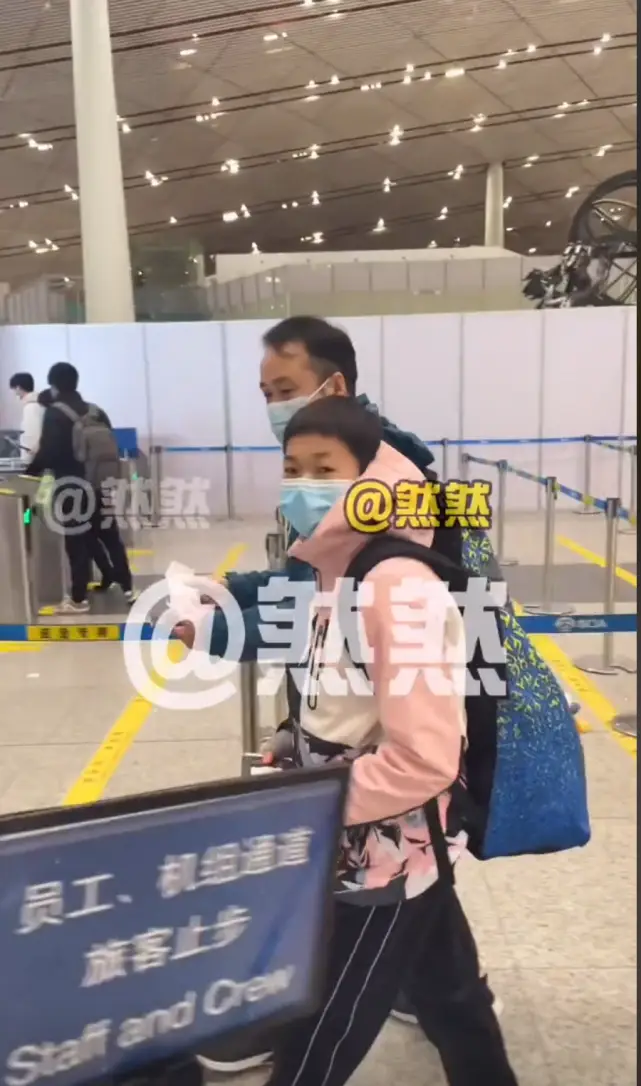 可爱的游泳奥运冠军是谁_游泳奥运可爱冠军是谁_游泳奥运冠军